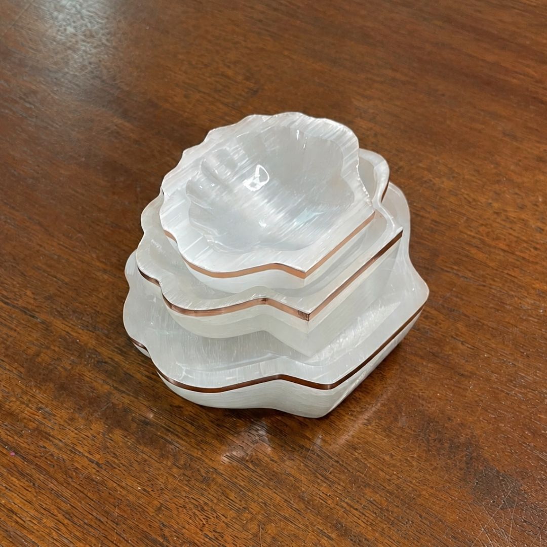 Copper-Infused Selenite Shell Bowl - Cleanse · Charge · Open